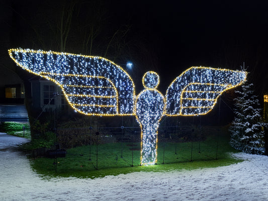 The Angel (4.9mtrs wide) Fully Inclusive Kit With Cool White Lights and Warm White Lineout