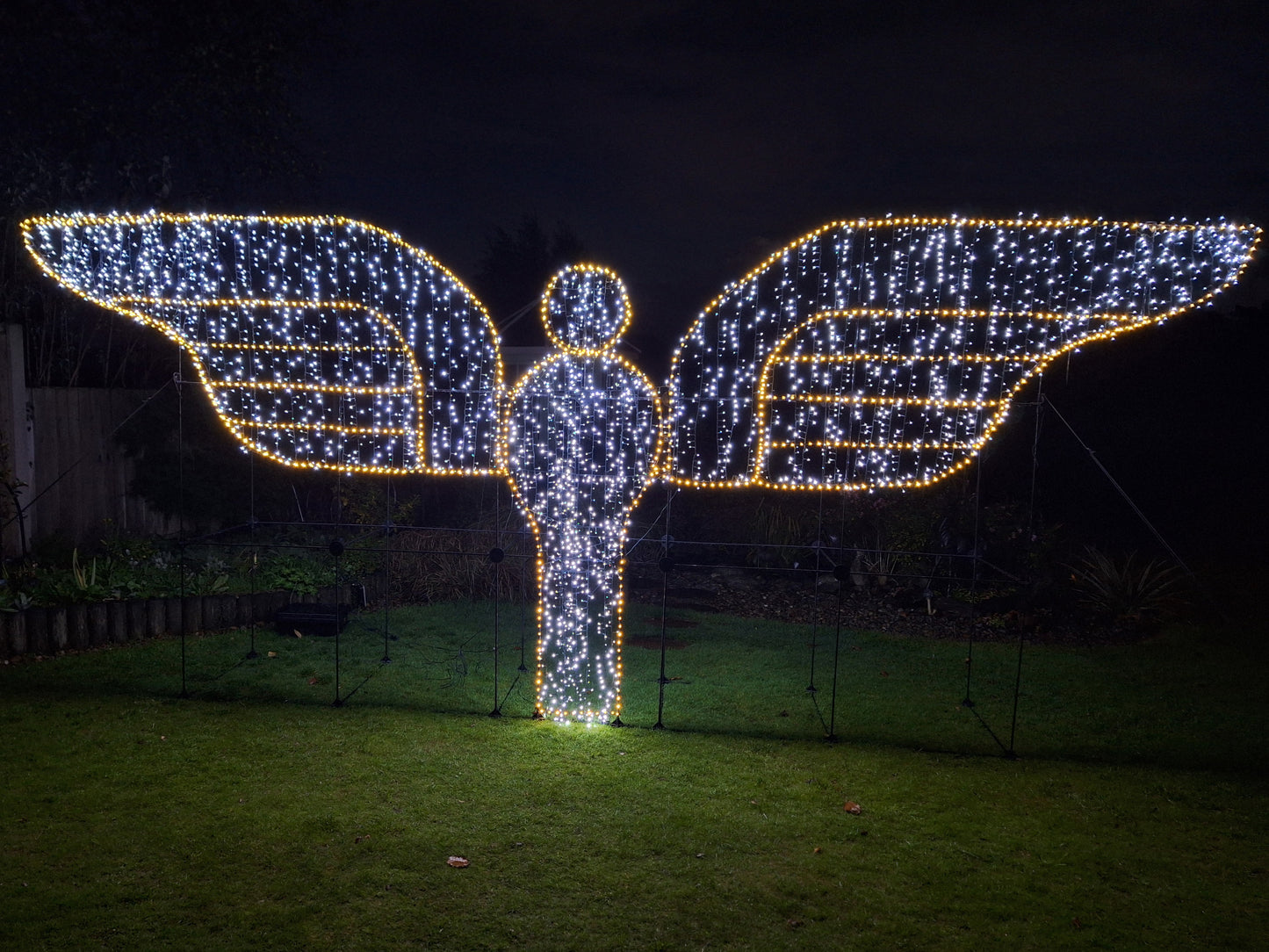 The Angel (4.9mtrs wide) Fully Inclusive Kit With Cool White Lights and Warm White Lineout
